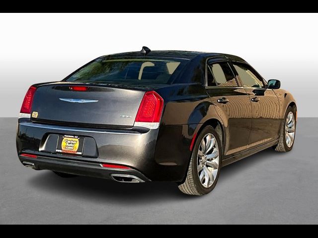 2018 Chrysler 300 Touring