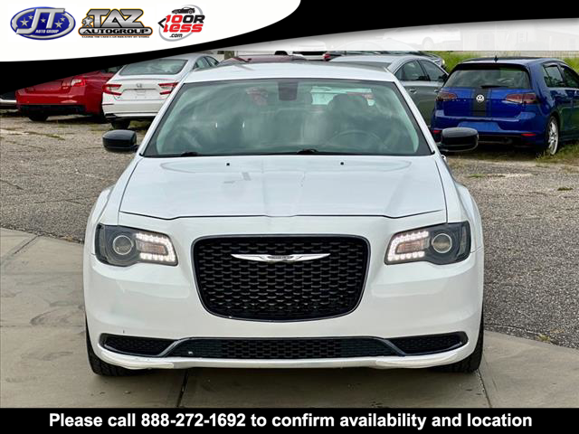 2018 Chrysler 300 Touring