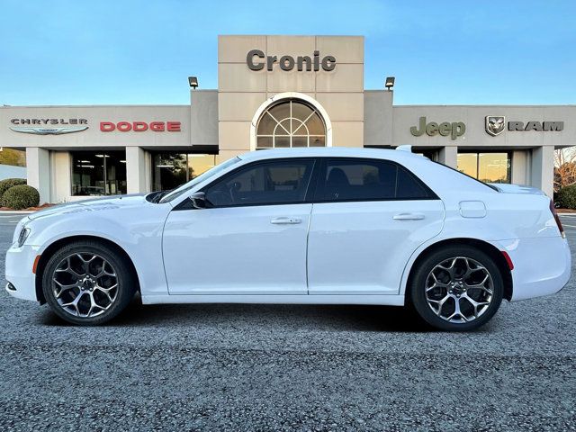 2018 Chrysler 300 Touring