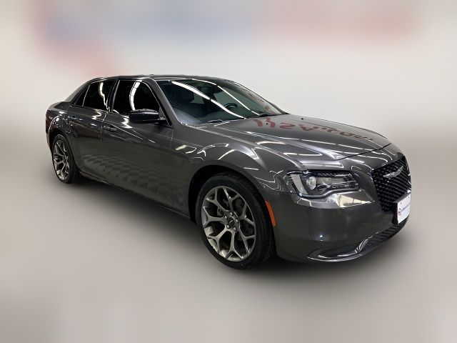 2018 Chrysler 300 Touring