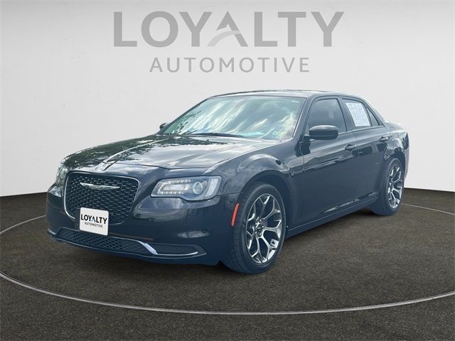 2018 Chrysler 300 Touring