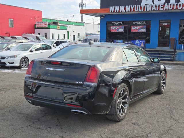 2018 Chrysler 300 Touring