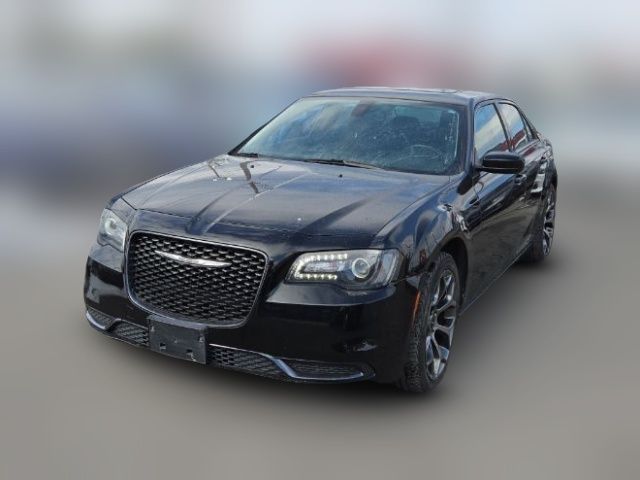 2018 Chrysler 300 Touring