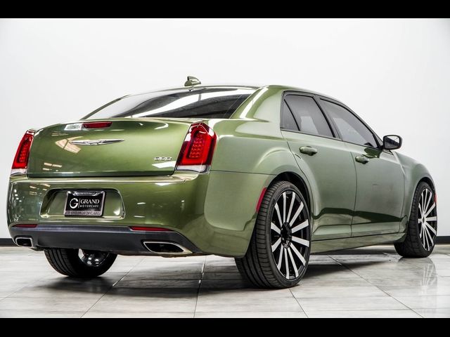 2018 Chrysler 300 Touring