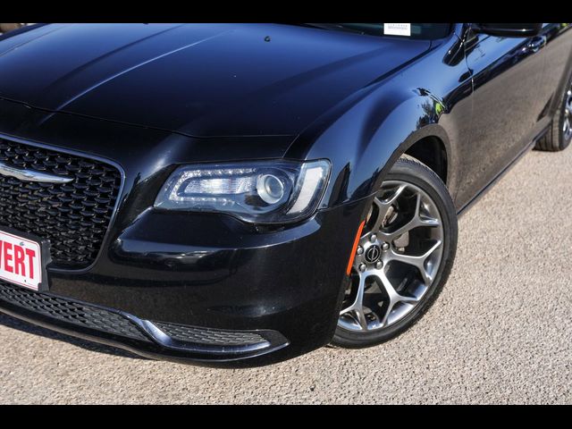 2018 Chrysler 300 Touring