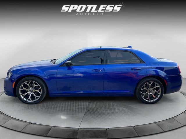 2018 Chrysler 300 Touring