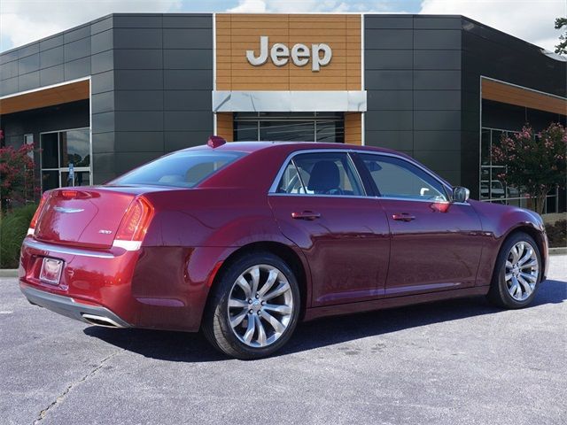 2018 Chrysler 300 Touring