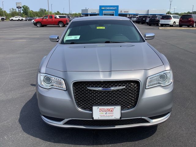 2018 Chrysler 300 Touring