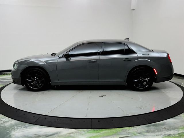 2018 Chrysler 300 Touring