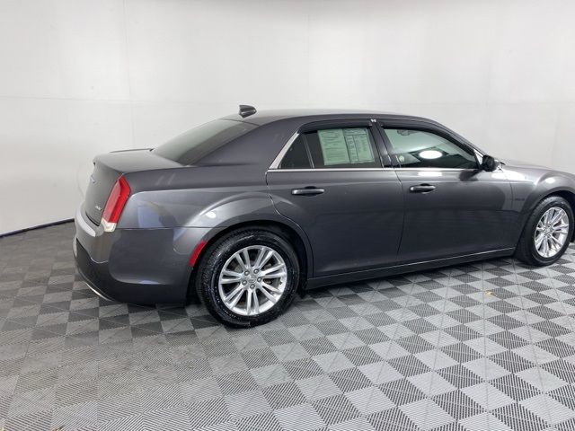 2018 Chrysler 300 Touring