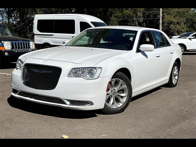 2018 Chrysler 300 Touring