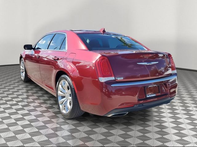 2018 Chrysler 300 Touring