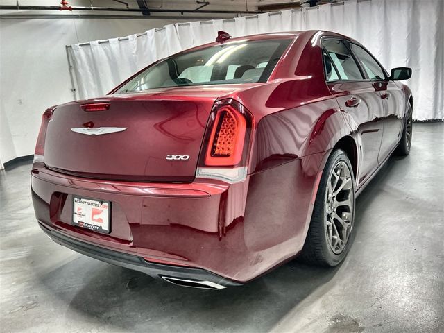 2018 Chrysler 300 Touring