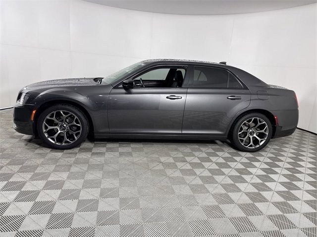 2018 Chrysler 300 Touring