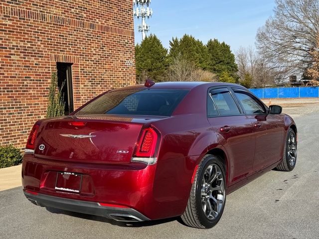 2018 Chrysler 300 Touring