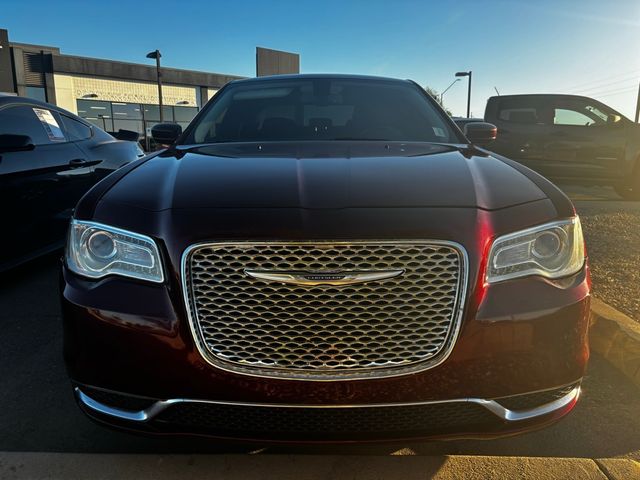 2018 Chrysler 300 Touring