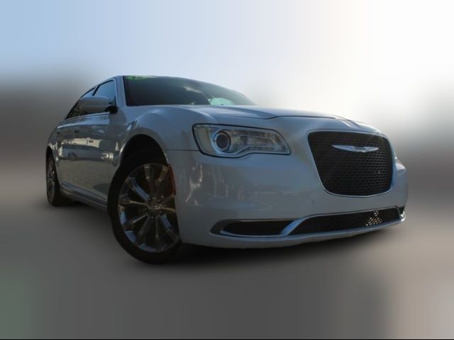 2018 Chrysler 300 Touring