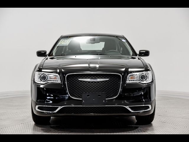 2018 Chrysler 300 Touring L