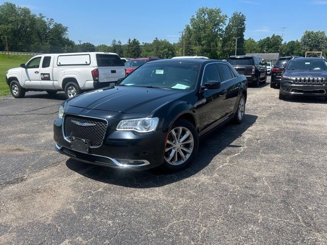 2018 Chrysler 300 Touring L