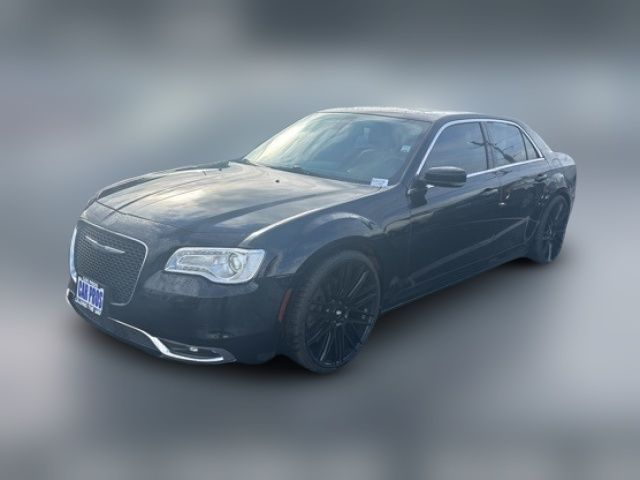 2018 Chrysler 300 Touring L