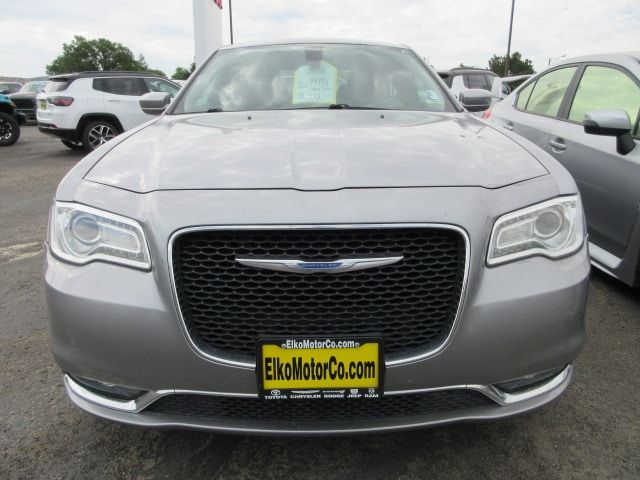 2018 Chrysler 300 Touring L