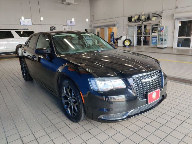 2018 Chrysler 300 Touring