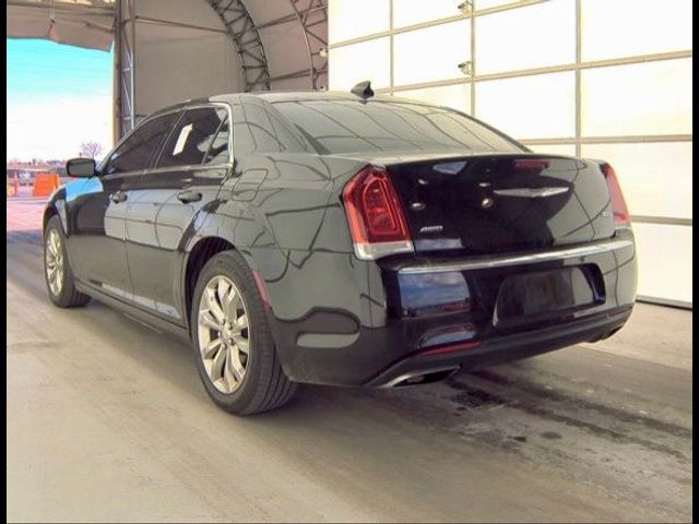 2018 Chrysler 300 Touring L