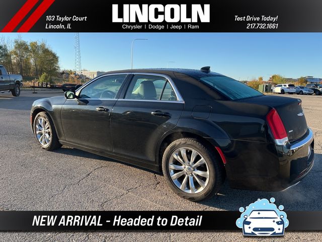 2018 Chrysler 300 Touring L