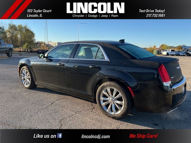 2018 Chrysler 300 Touring L