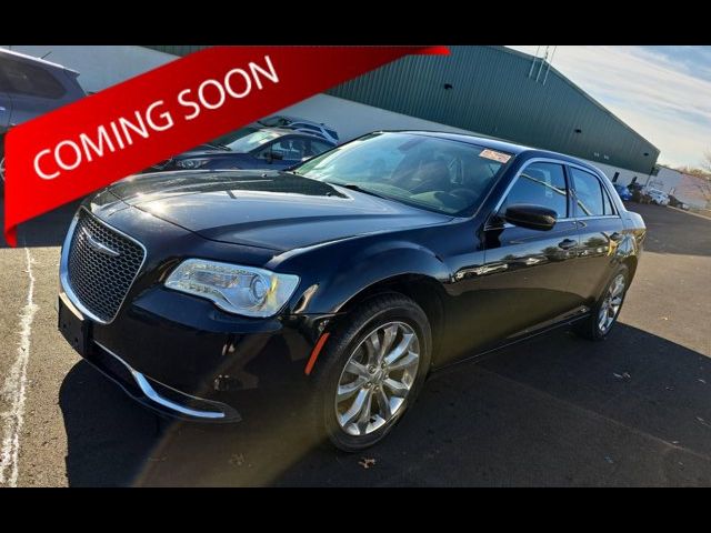 2018 Chrysler 300 Touring