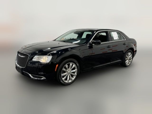 2018 Chrysler 300 Touring