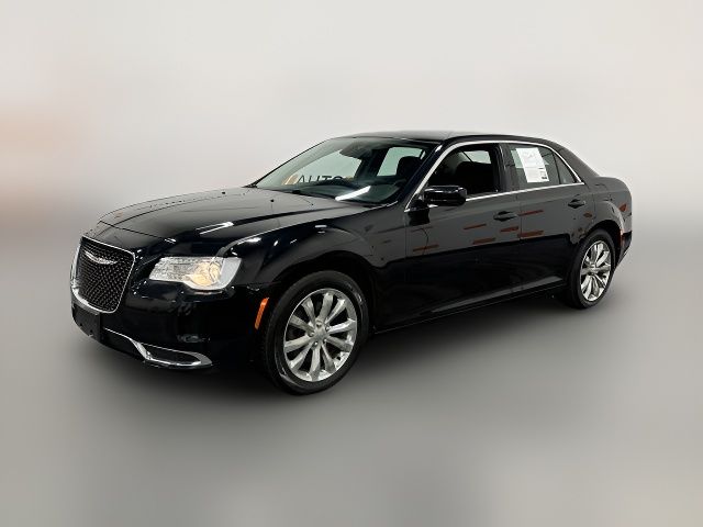 2018 Chrysler 300 Touring