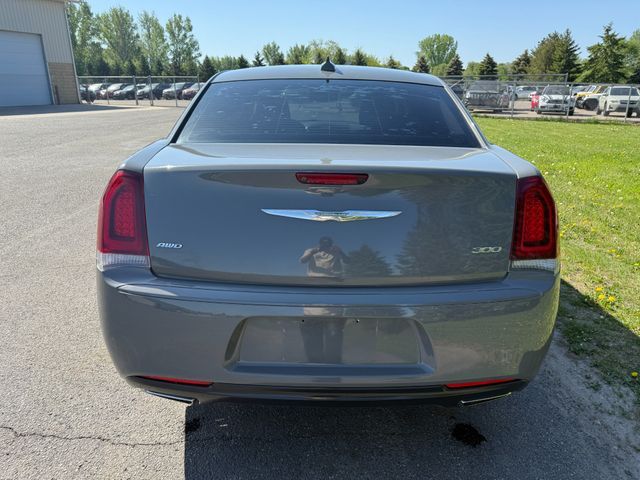2018 Chrysler 300 Touring