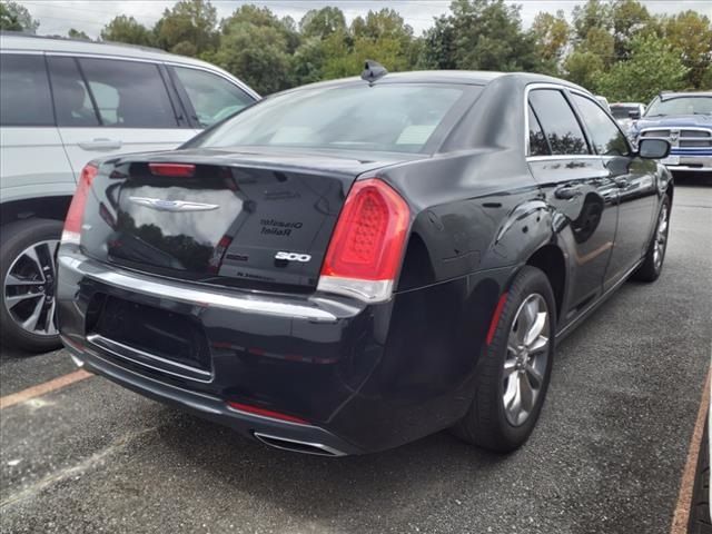 2018 Chrysler 300 Touring L