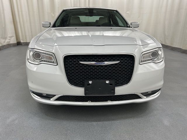 2018 Chrysler 300 Touring L