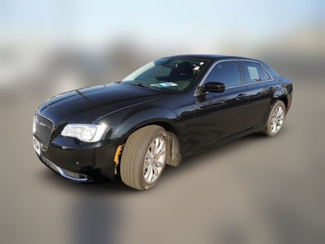 2018 Chrysler 300 Touring