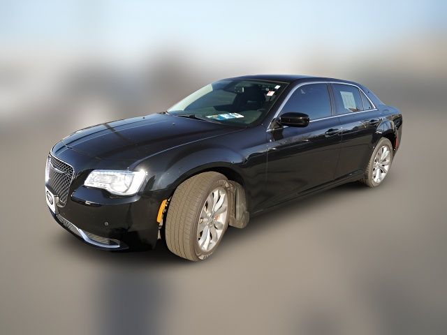 2018 Chrysler 300 Touring