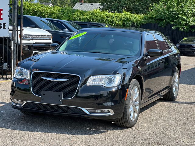 2018 Chrysler 300 Touring L