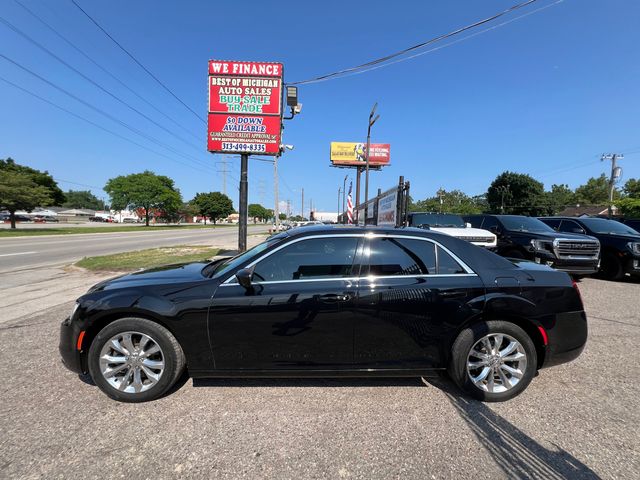 2018 Chrysler 300 Touring L