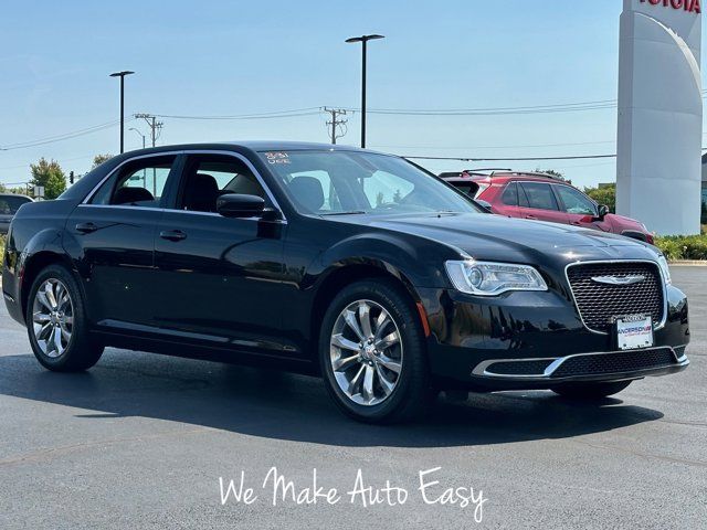 2018 Chrysler 300 Touring