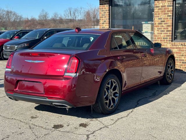 2018 Chrysler 300 Touring