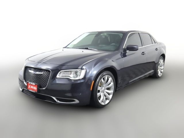 2018 Chrysler 300 Touring L