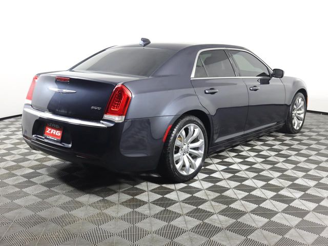 2018 Chrysler 300 Touring L