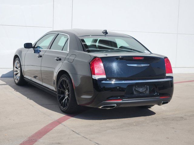 2018 Chrysler 300 Touring L