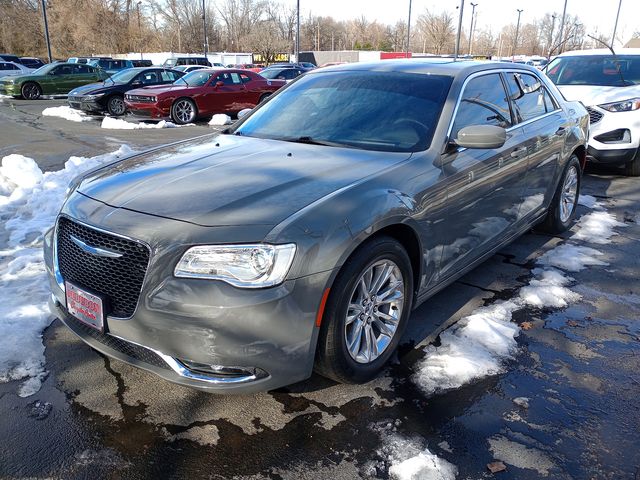 2018 Chrysler 300 Touring L