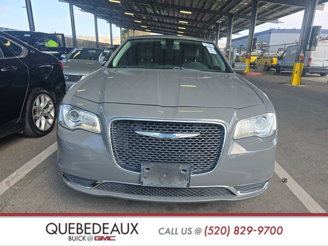 2018 Chrysler 300 Touring L