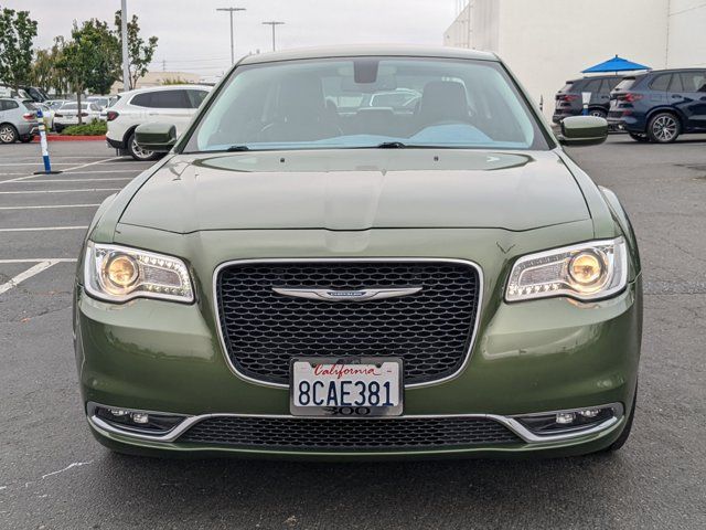 2018 Chrysler 300 Touring L