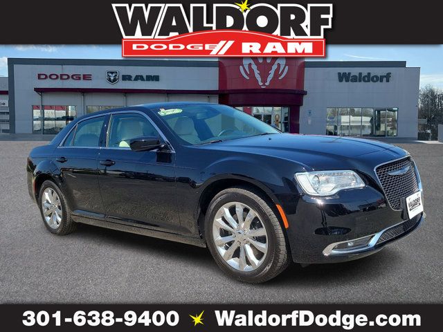 2018 Chrysler 300 Touring L