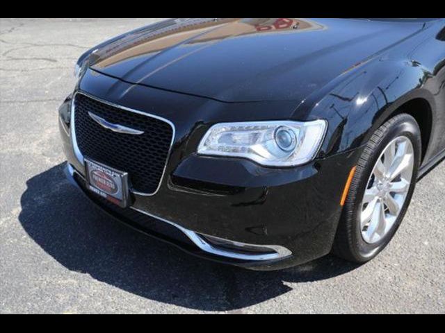 2018 Chrysler 300 Touring L