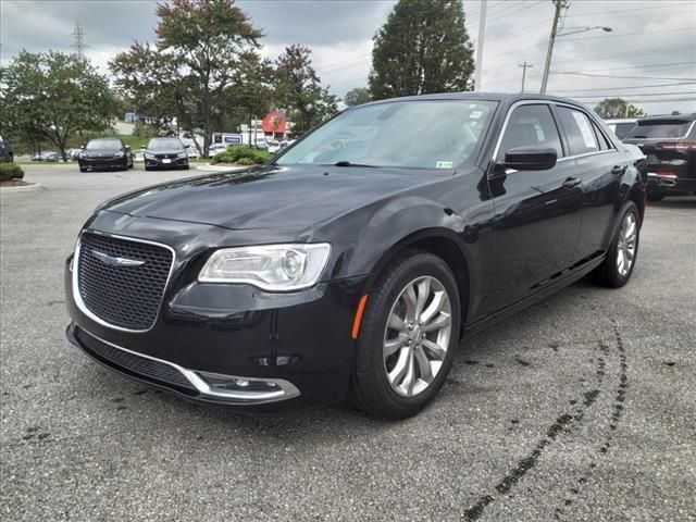 2018 Chrysler 300 Touring L